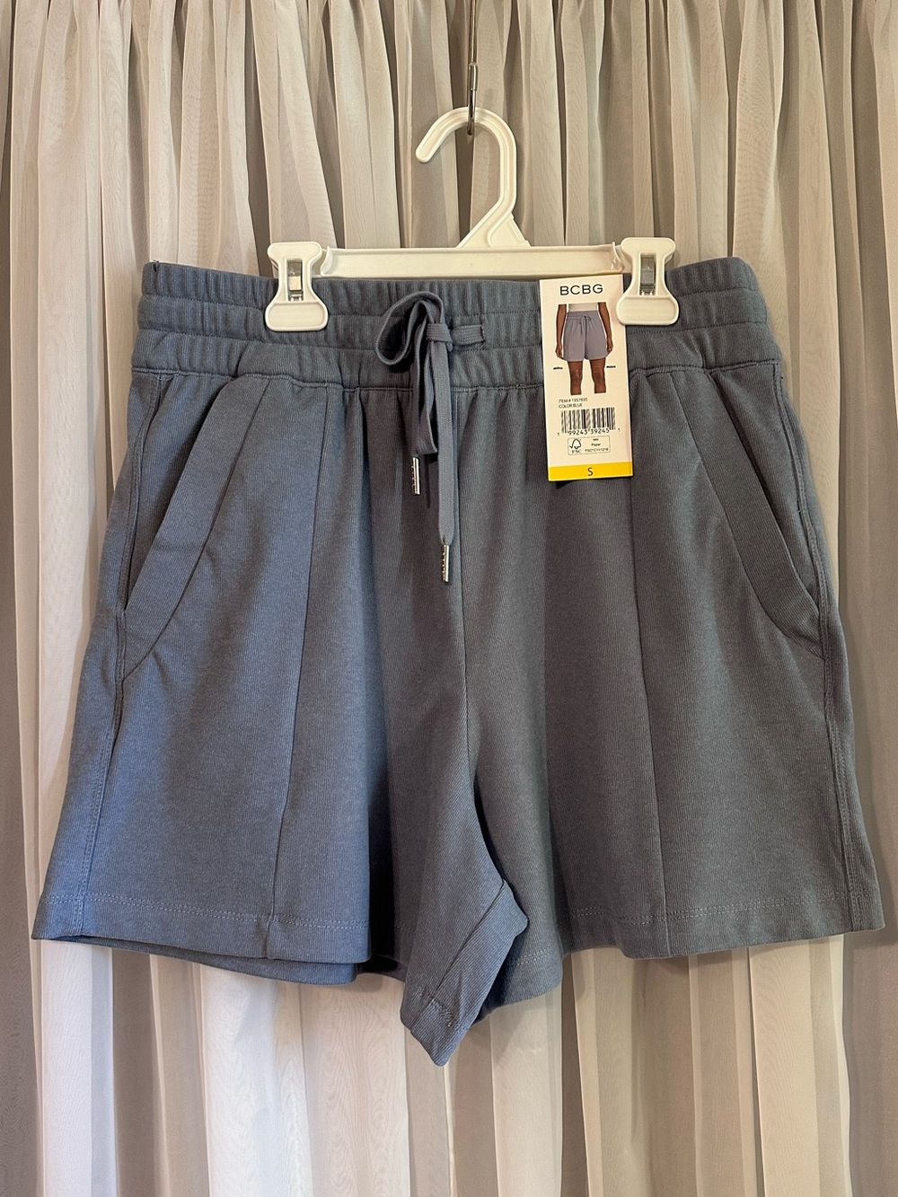 BCBG Slate Blue Soft Drawstring With Pockets Shorts
